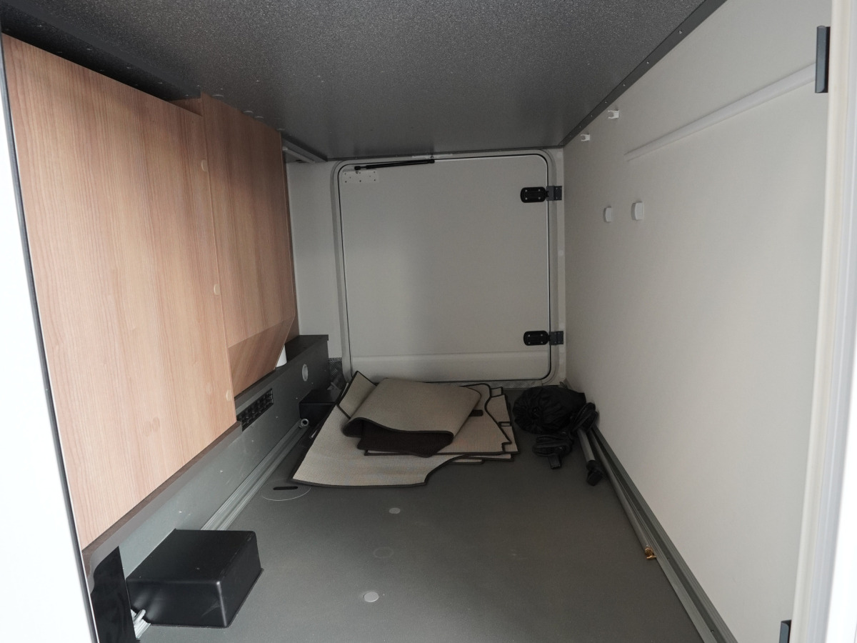 Malibu I 441 LE Automat 160hk Lithium Solcell, bild 19 av 19