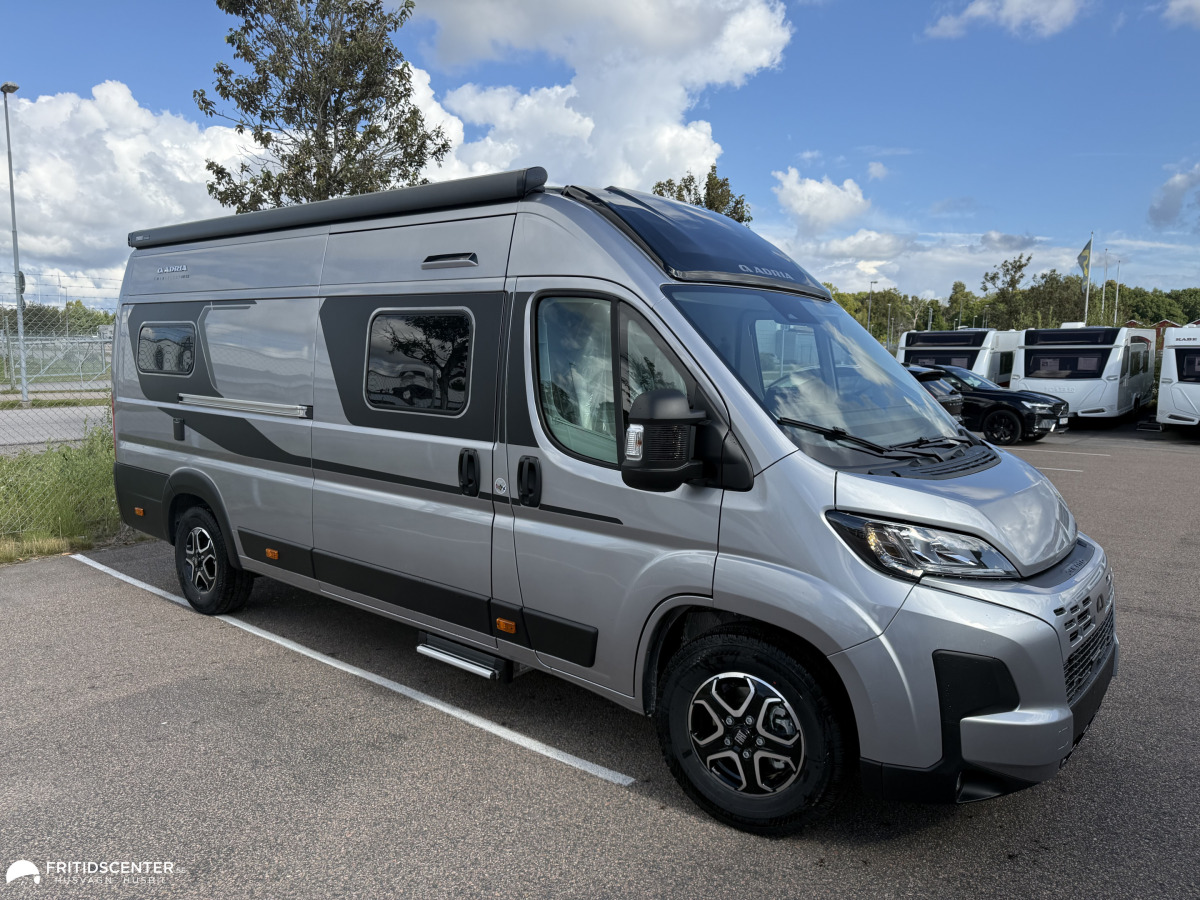 Adria TWIN SELECT 640 SLB - FIAT 6E 2,2 140HP 35H, bild 1 av 5
