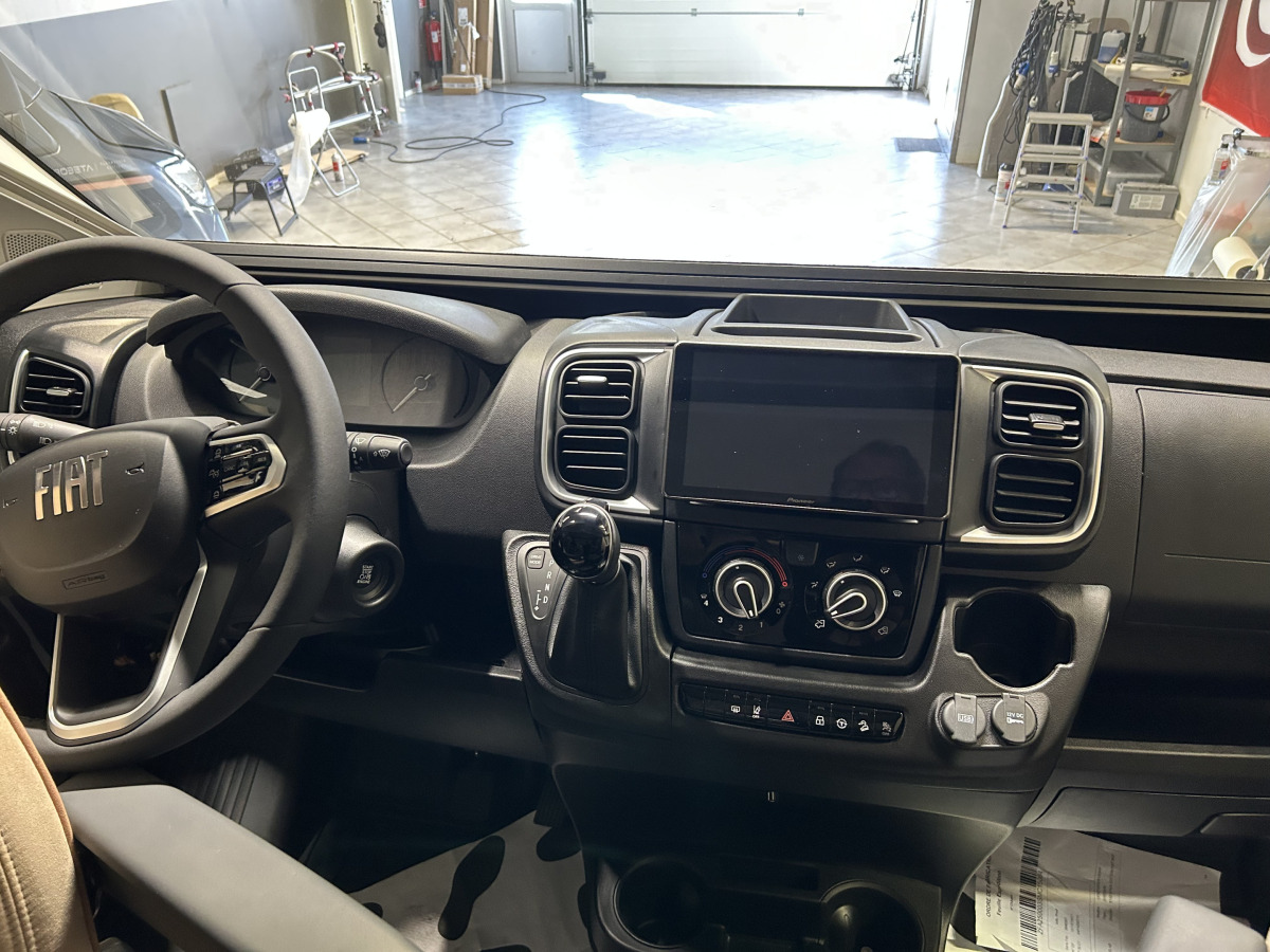 Challenger X150 Open Edition M26 - Fiat Ducato 2.2L 140 HK, bild 5 av 18