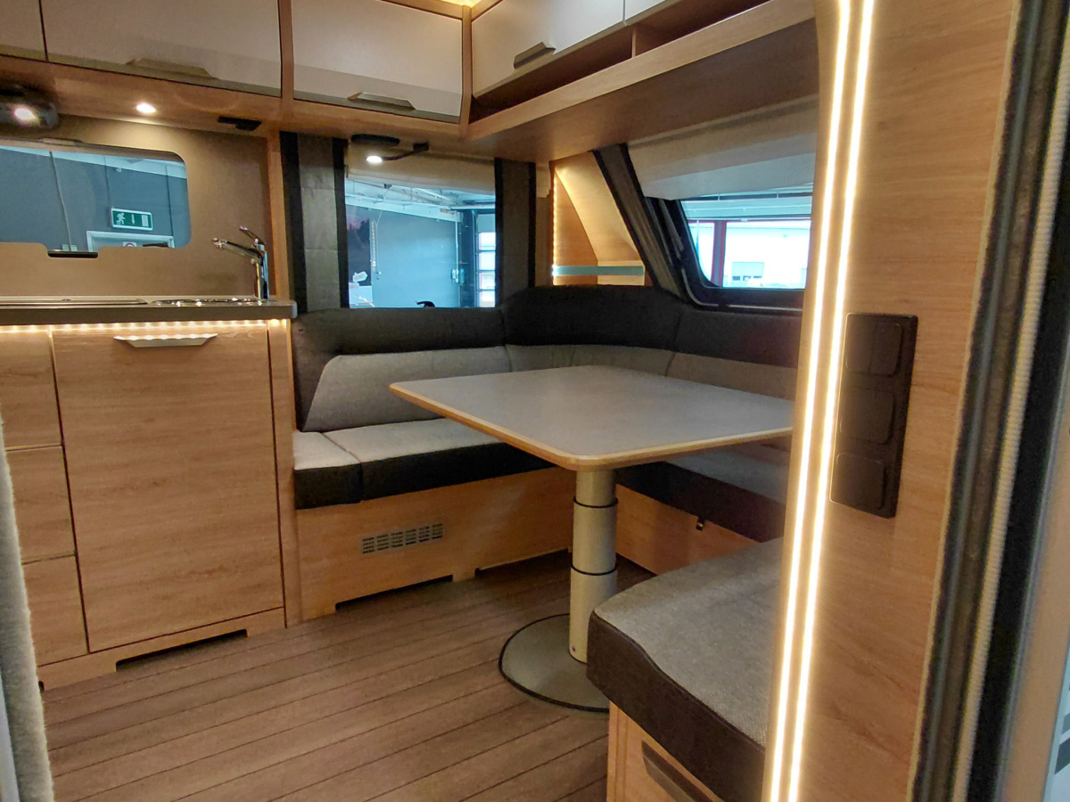 Knaus SÜDWIND BLACK SELECTION 580 UK, bild 4 av 9