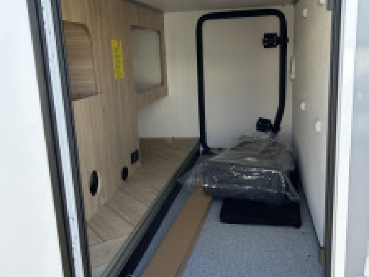 Challenger 287GA Graphite Edition M26 - Ford Transit 2.0L 165 HK Inkommande, bild 6 av 22