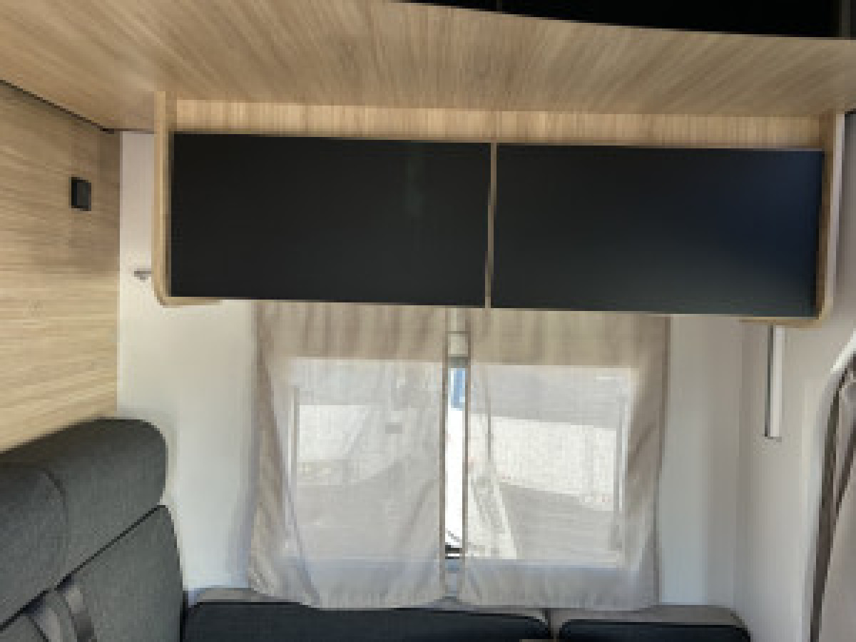 Challenger 287GA Graphite Edition M26 - Ford Transit 2.0L 165 HK Inkommande, bild 13 av 22