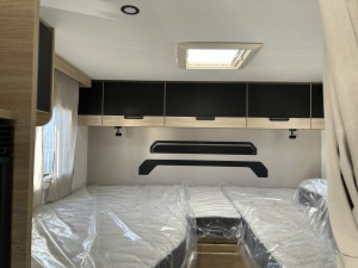 Challenger 287GA Graphite Edition M26 - Ford Transit 2.0L 165 HK Inkommande, bild 20 av 22