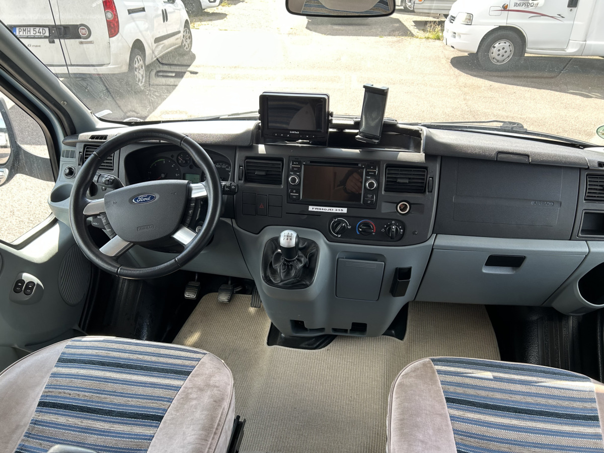 Bürstner 610 Alkov Över underslaf bak, bild 7 av 26