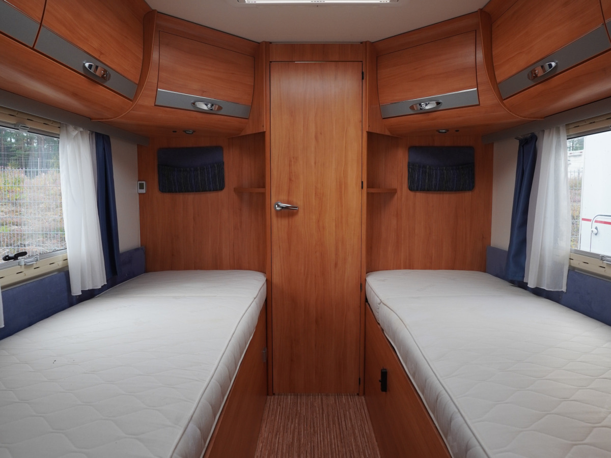 Adria CORAL S 670 SLT Dragkrok Solcell Ugn, bild 10 av 17