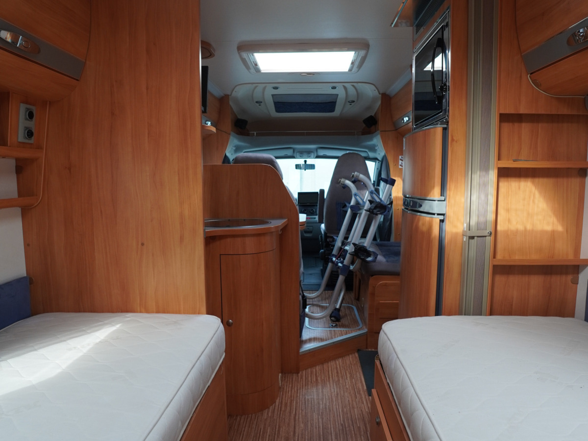 Adria CORAL S 670 SLT Dragkrok Solcell Ugn, bild 14 av 17