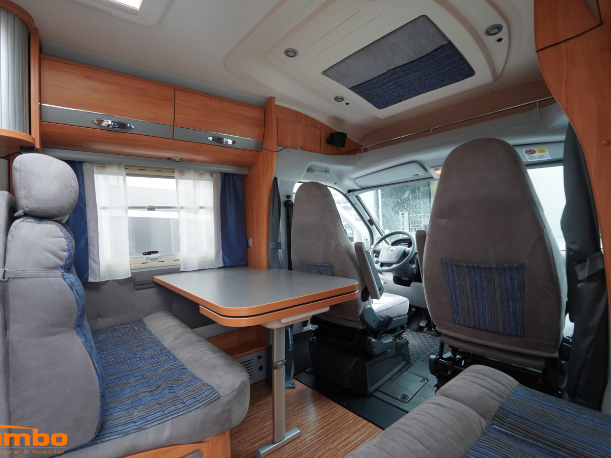 Adria CORAL S 670 SLT Dragkrok Solcell Ugn, bild 2 av 17