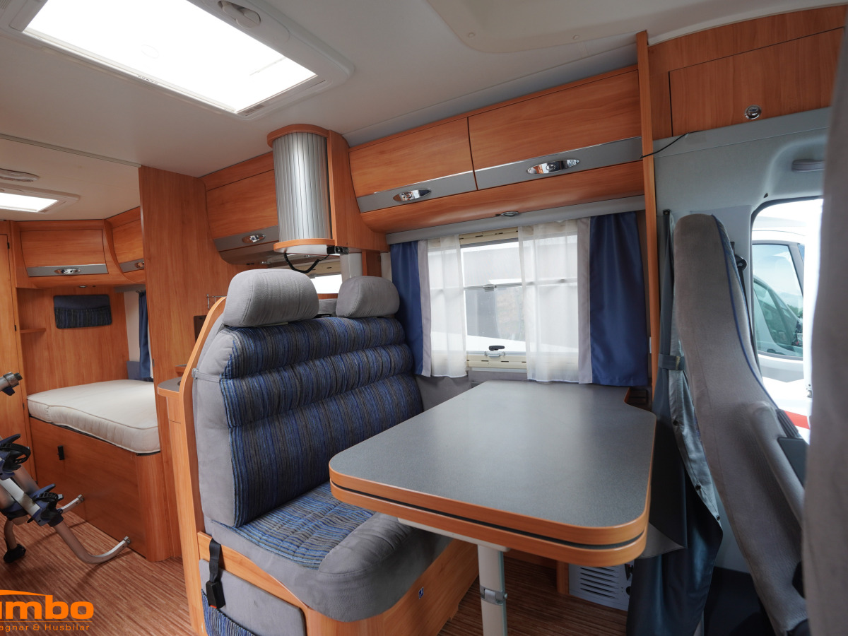 Adria CORAL S 670 SLT Dragkrok Solcell Ugn, bild 3 av 17