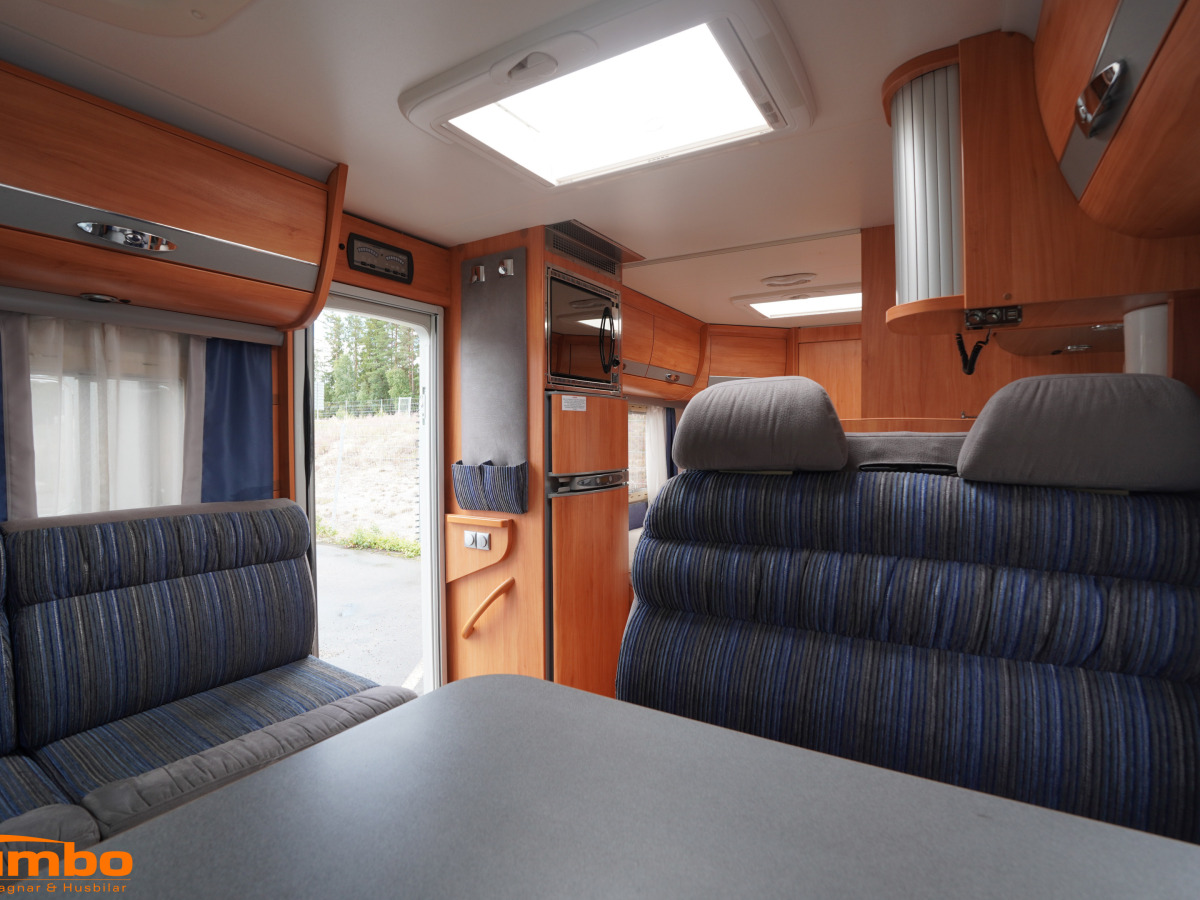 Adria CORAL S 670 SLT Dragkrok Solcell Ugn, bild 4 av 17