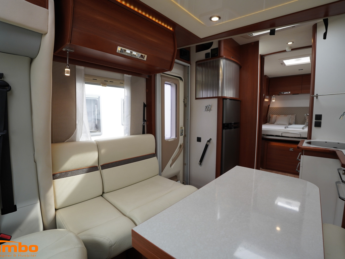 Rapido 696FF 55Y Automat 150hk, bild 7 av 21