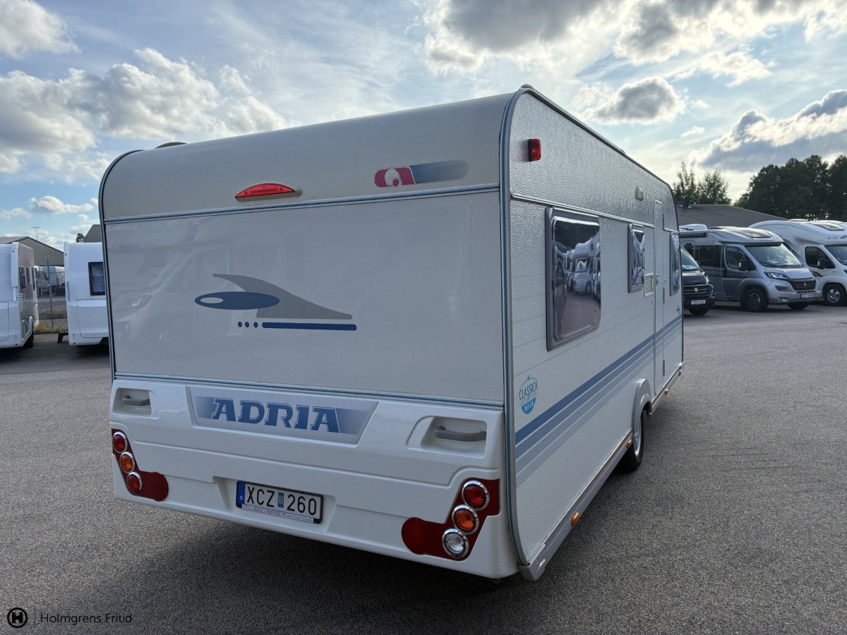 Adria CLASSICA 563 UK Barnkammare, bild 3 av 14
