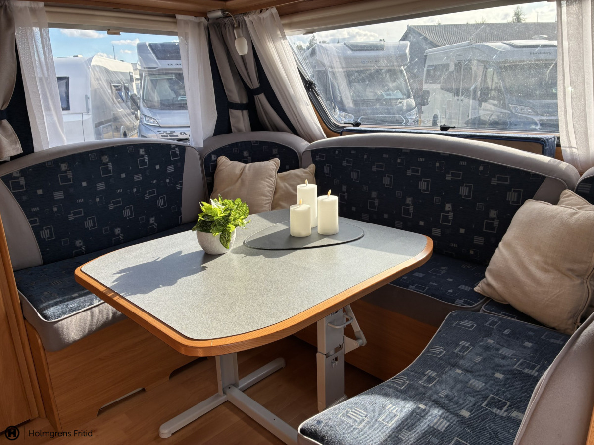 Adria CLASSICA 563 UK Barnkammare, bild 8 av 14