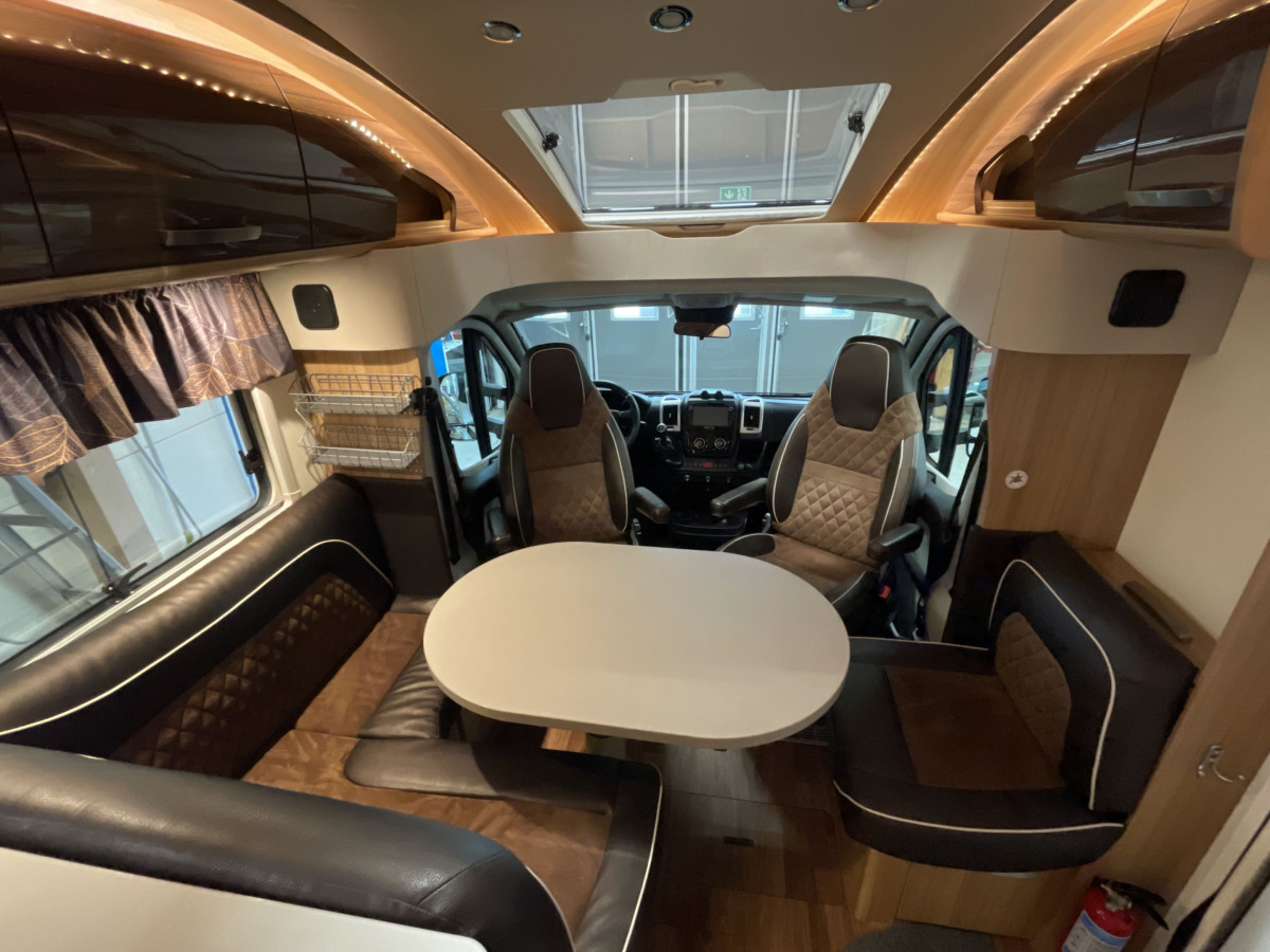 Knaus 700 MEG Platinum Selection, bild 10 av 18