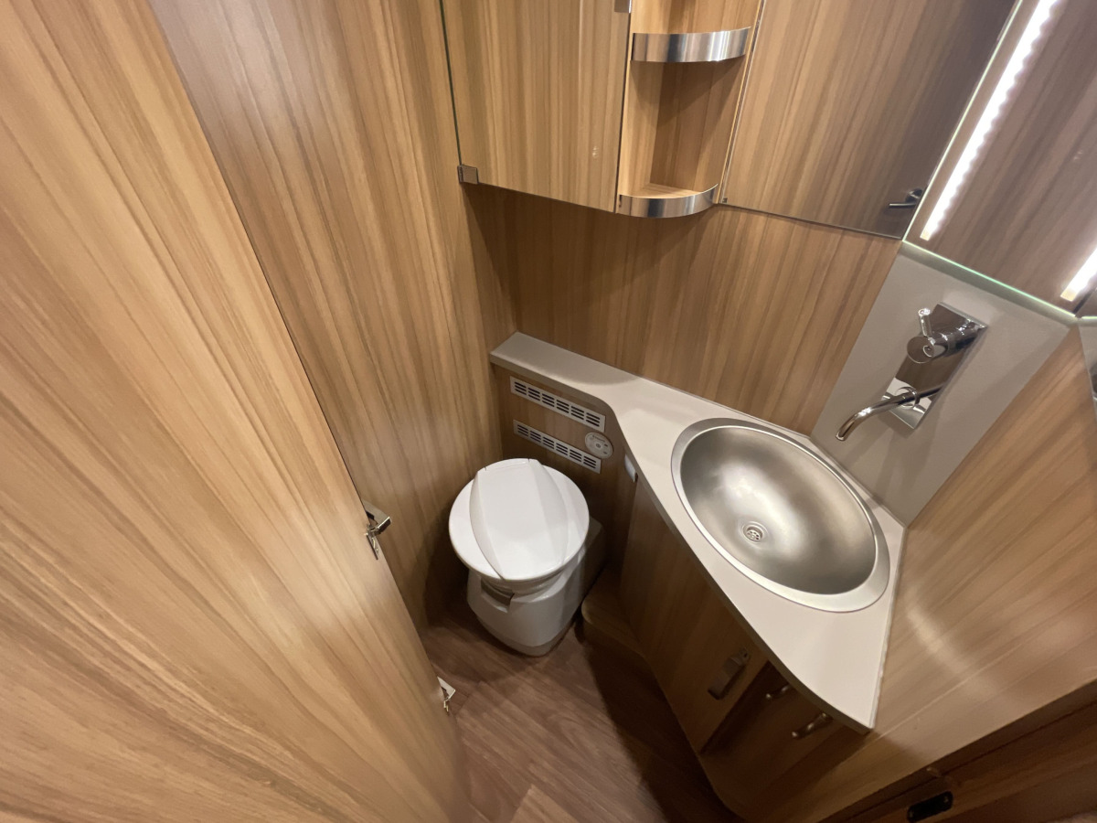 Knaus 700 MEG Platinum Selection, bild 16 av 18