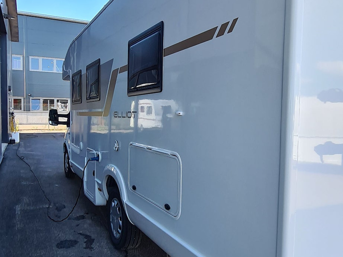 Ci Elliot 82 XT, bild 4 av 16