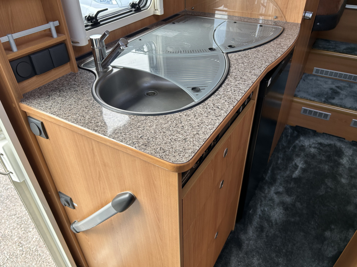 Dethleffs T 6611 Långbäddar Aldevärme, bild 11 av 22