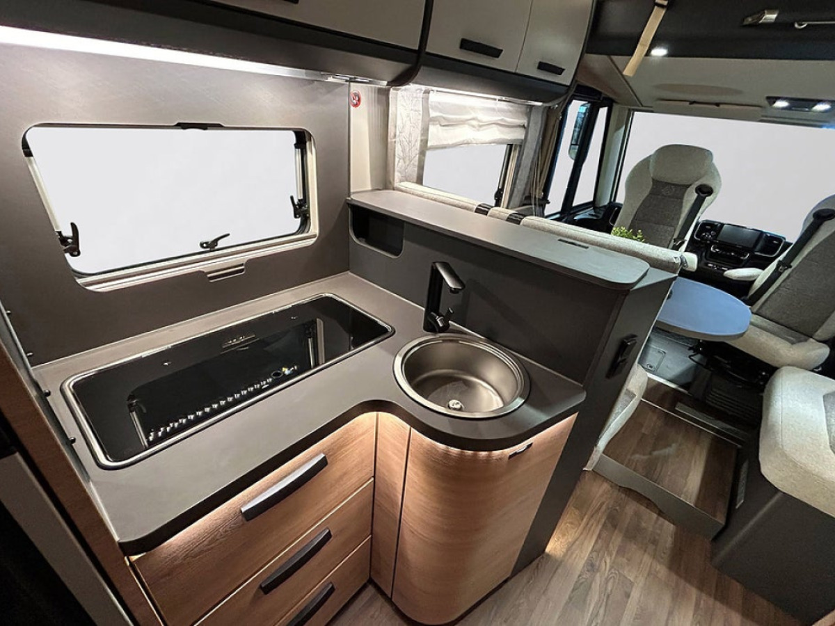Knaus LVE I 700 MEG 180hk AUTOMAT LÅNGBÄDDAR ALDE 5-SITS, bild 17 av 55
