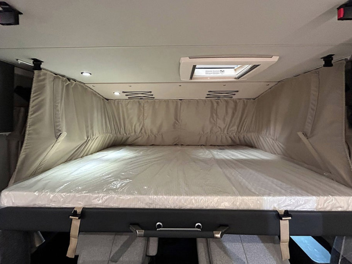 Knaus LVE I 700 MEG 180hk AUTOMAT LÅNGBÄDDAR ALDE 5-SITS, bild 32 av 55