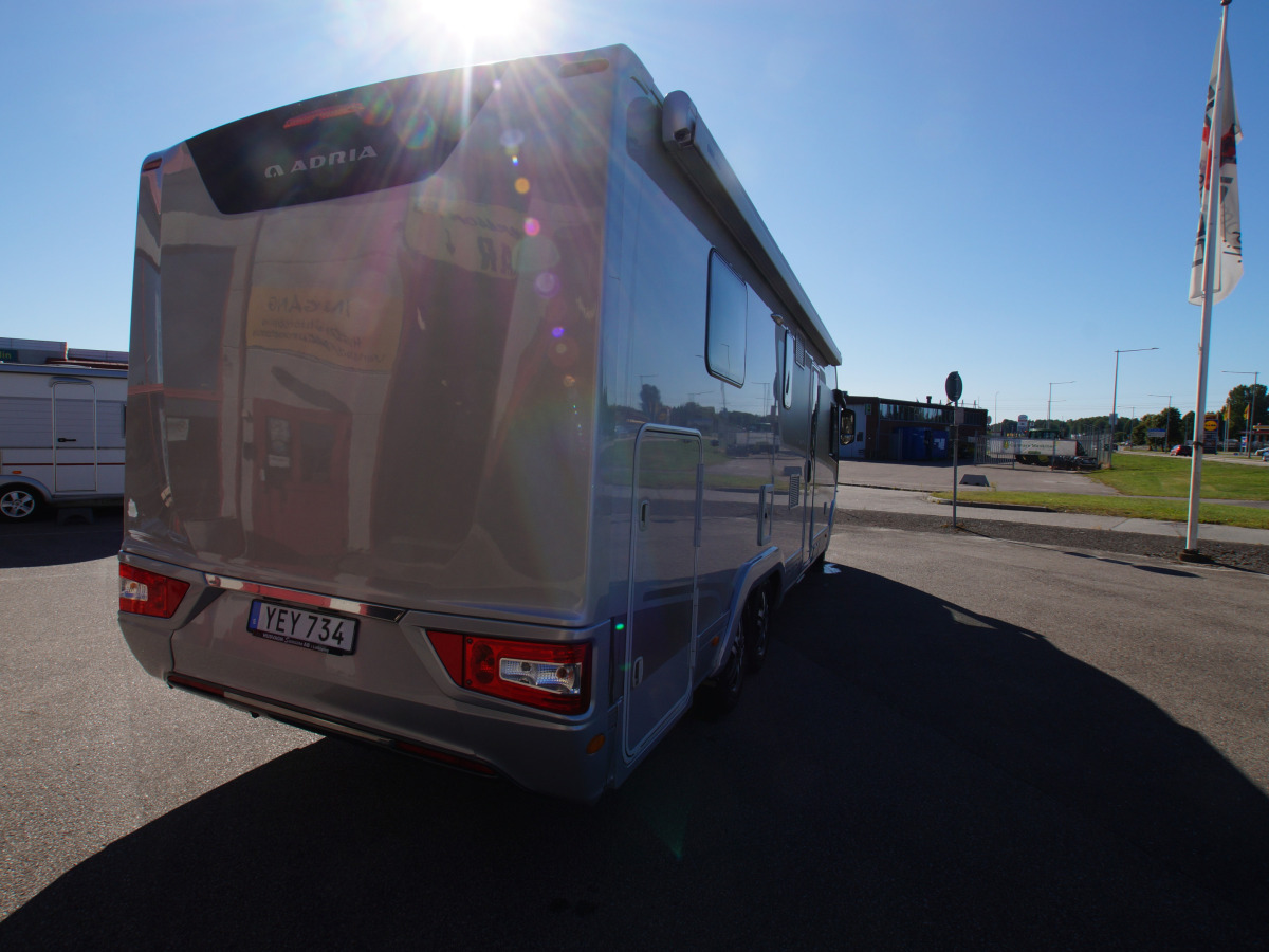 Adria SONIC SUPREME I 810, bild 3 av 19