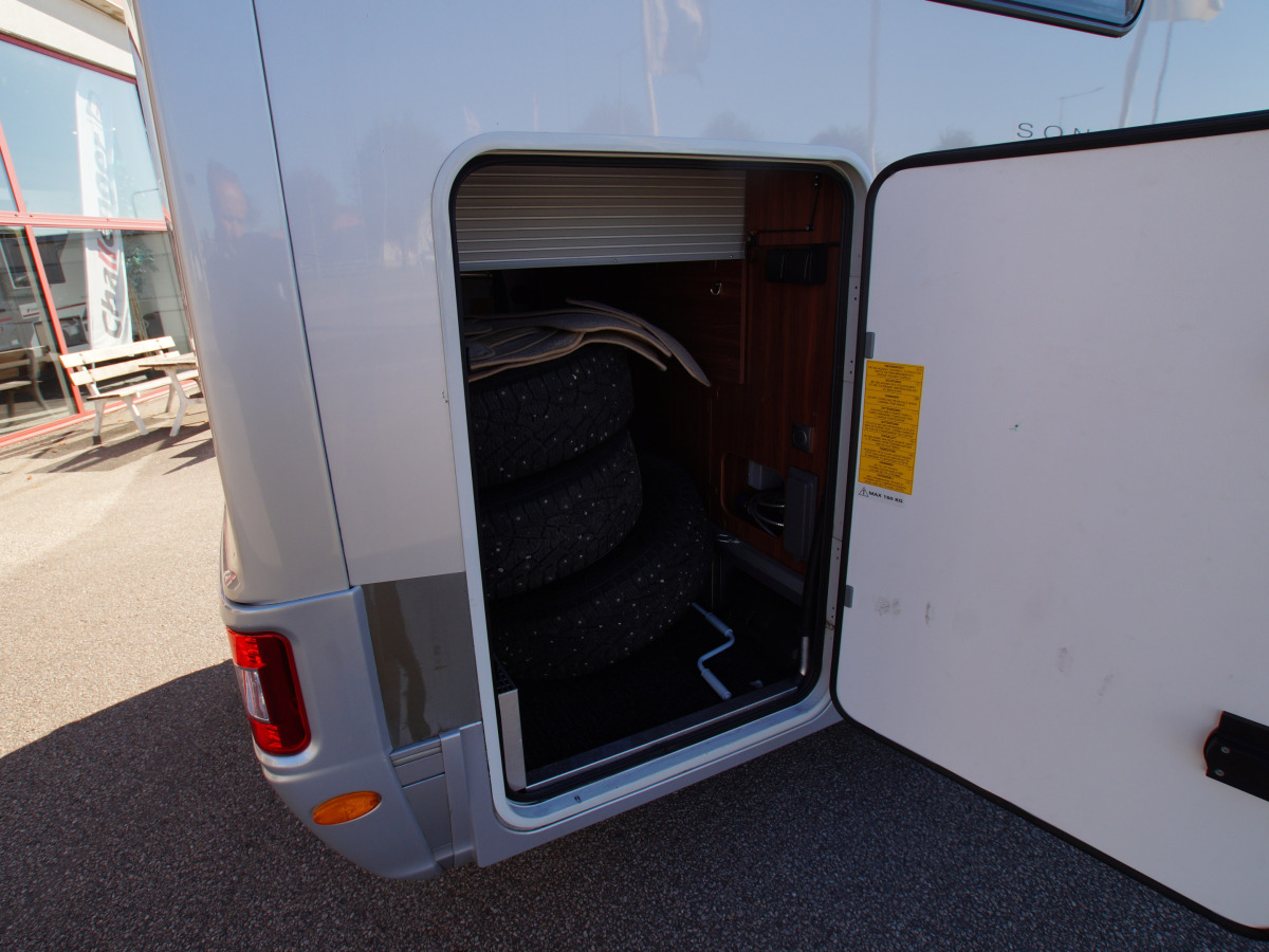 Adria SONIC SUPREME I 810, bild 6 av 19