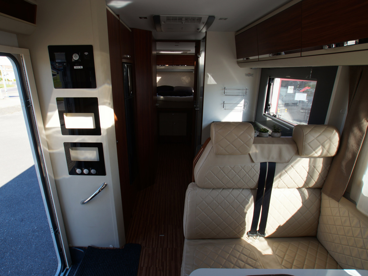 Adria SONIC SUPREME I 810, bild 9 av 19