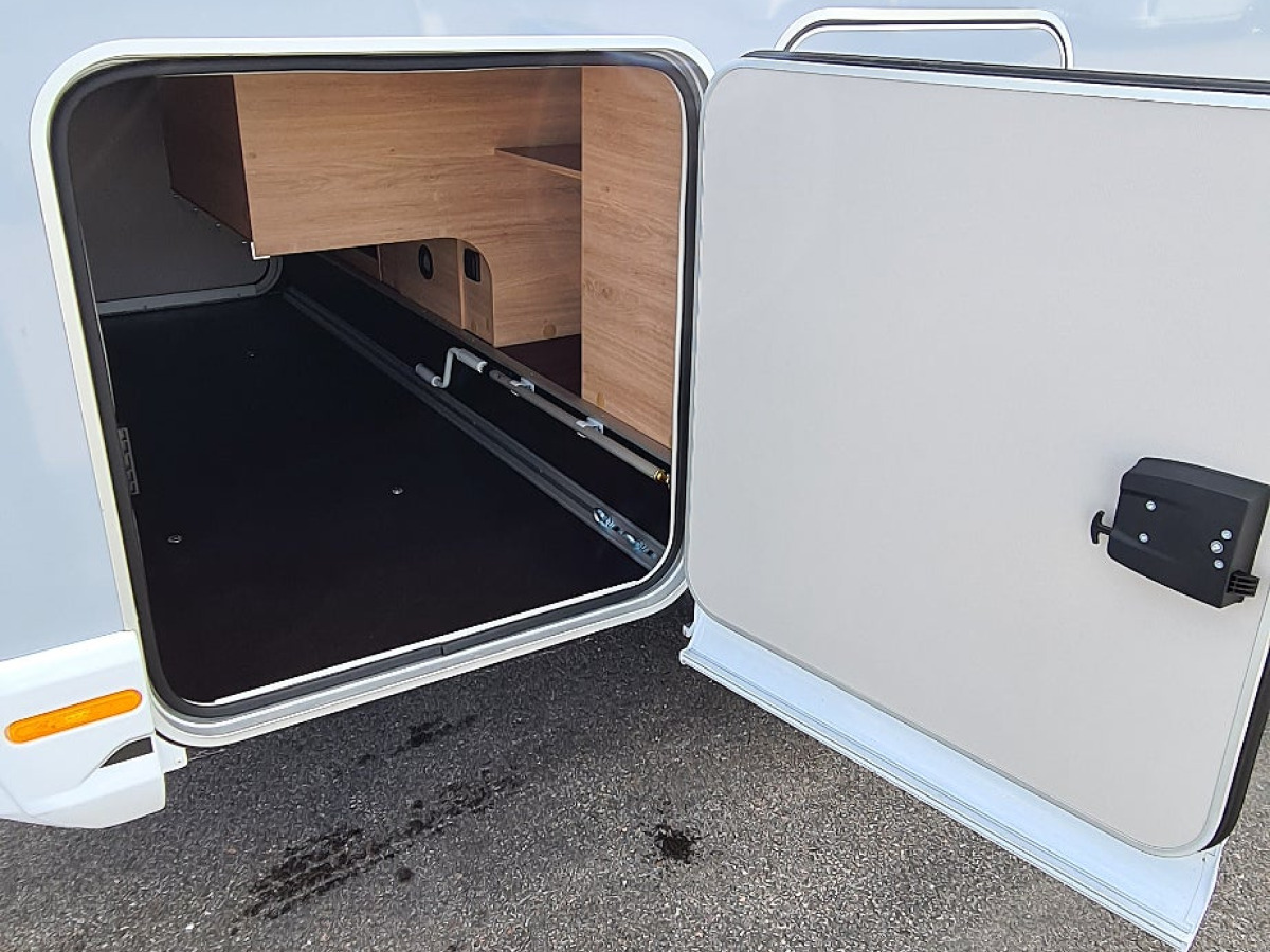 Knaus Live Ti 650 MEG Black Selection Kampanjbil, bild 4 av 14