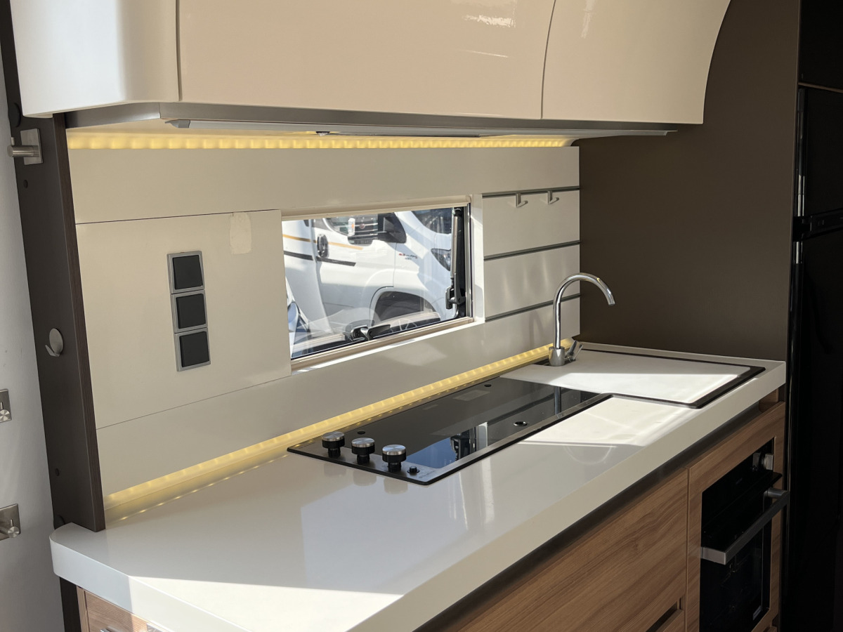 Adria ALPINA 753UP, bild 12 av 18