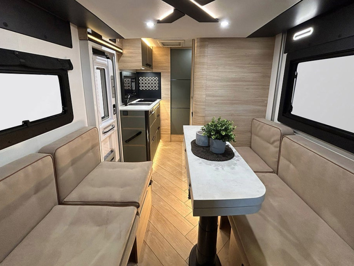 CHALLENGER X250 OPEN EDITION AUTOMAT ADAPTIV FARTHÅLLARE 636cm lång, bild 7 av 45