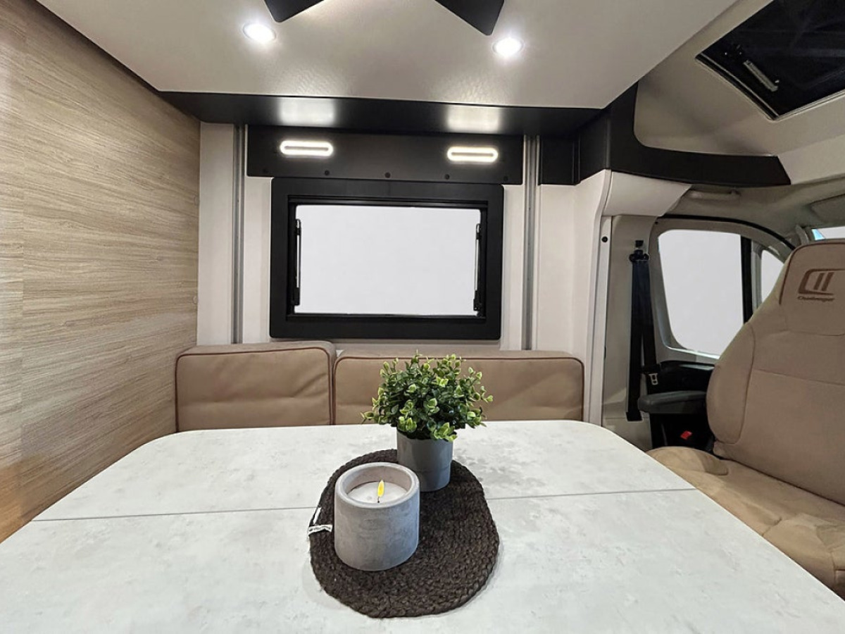 CHALLENGER X250 OPEN EDITION AUTOMAT ADAPTIV FARTHÅLLARE 636cm lång, bild 10 av 45