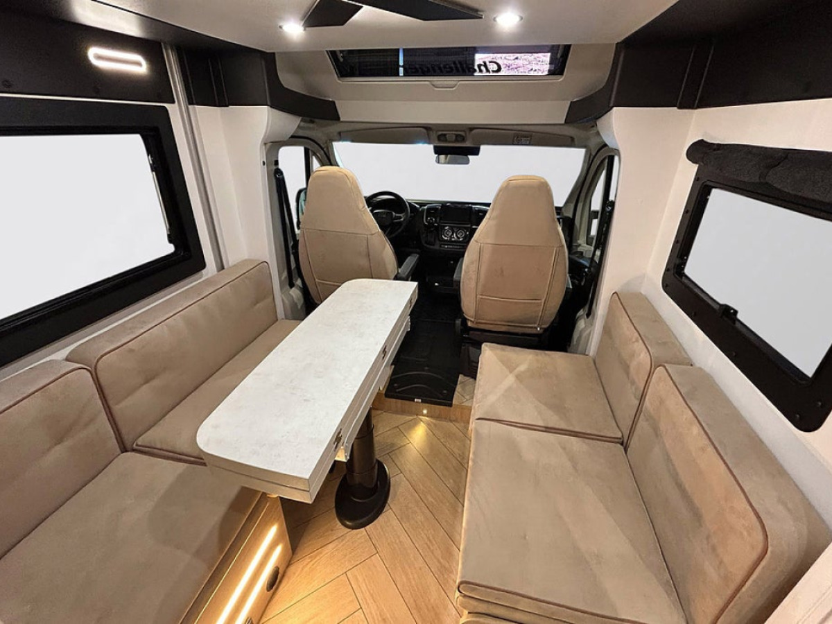 CHALLENGER X250 OPEN EDITION AUTOMAT ADAPTIV FARTHÅLLARE 636cm lång, bild 12 av 45