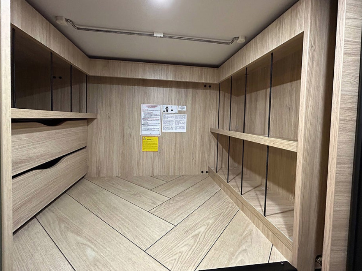CHALLENGER X250 OPEN EDITION AUTOMAT ADAPTIV FARTHÅLLARE 636cm lång, bild 29 av 45