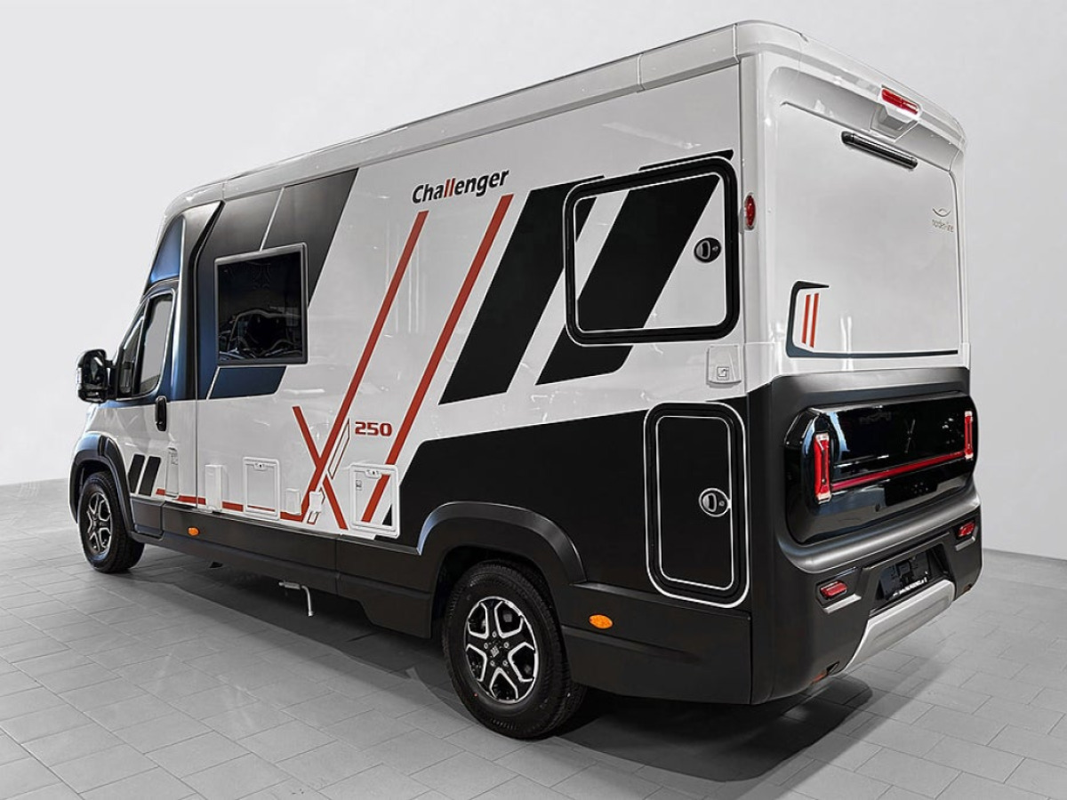 CHALLENGER X250 OPEN EDITION AUTOMAT ADAPTIV FARTHÅLLARE 636cm lång, bild 40 av 45