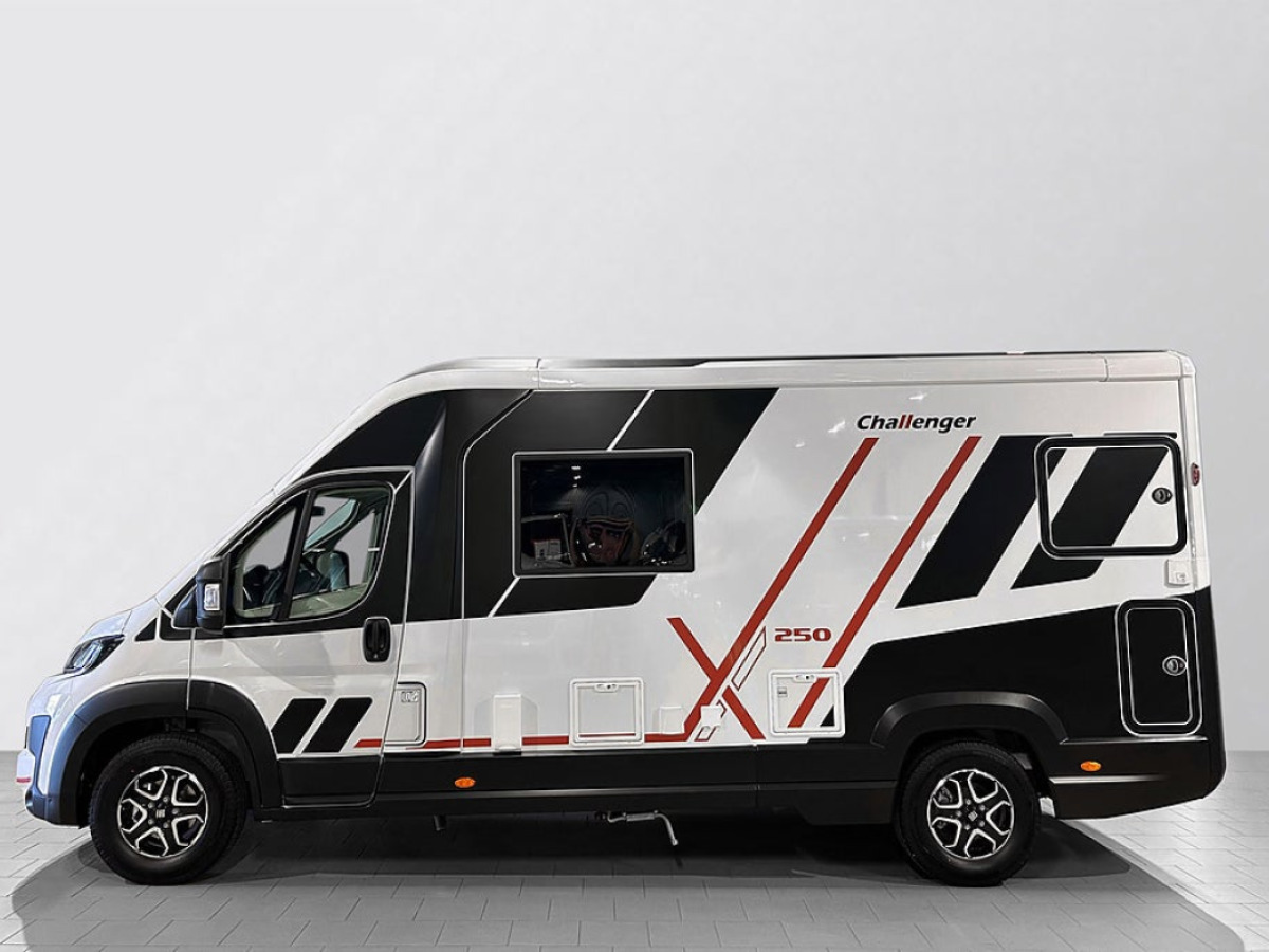 CHALLENGER X250 OPEN EDITION AUTOMAT ADAPTIV FARTHÅLLARE 636cm lång, bild 41 av 45