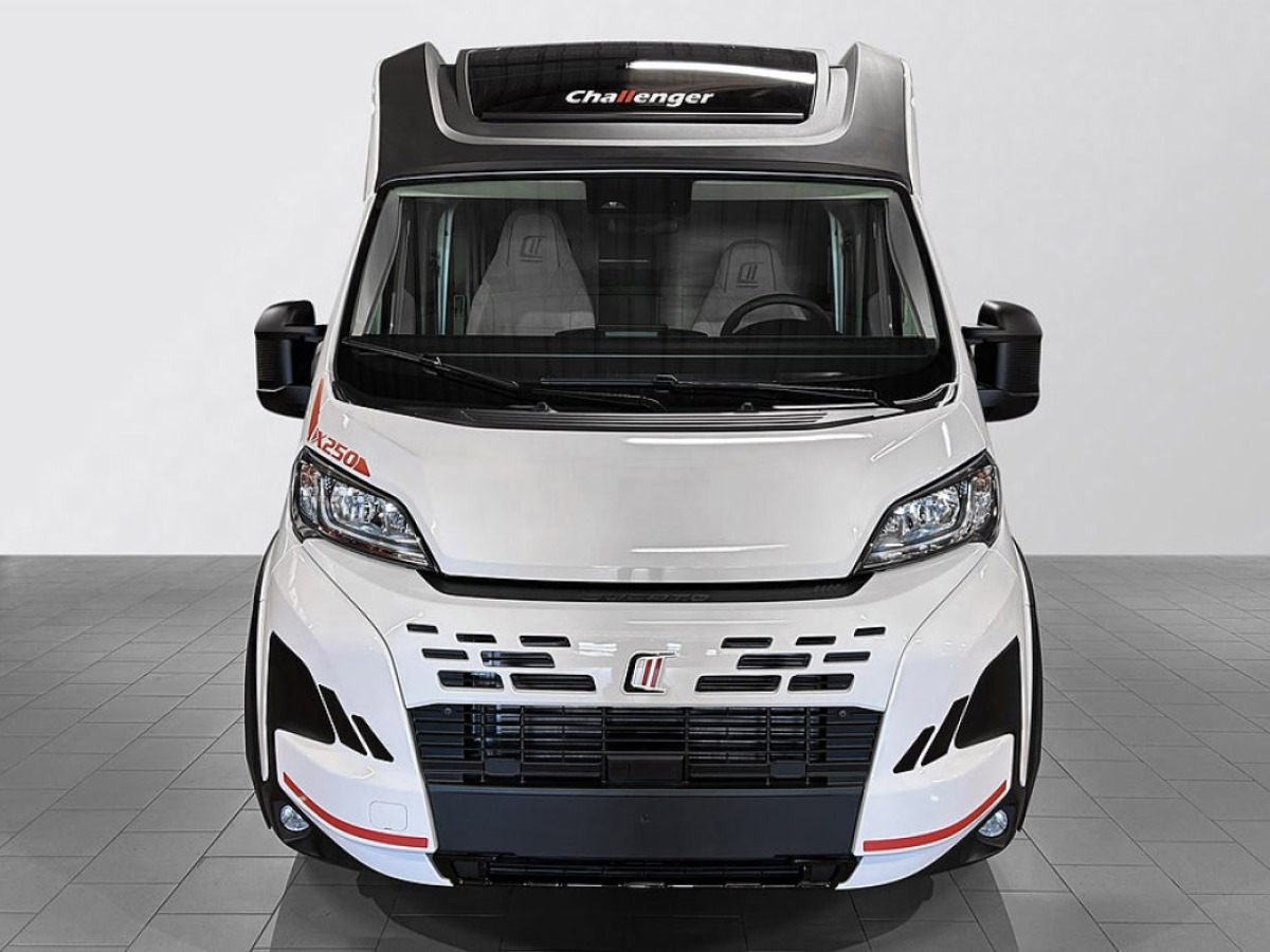 CHALLENGER X250 OPEN EDITION AUTOMAT ADAPTIV FARTHÅLLARE 636cm lång, bild 44 av 45