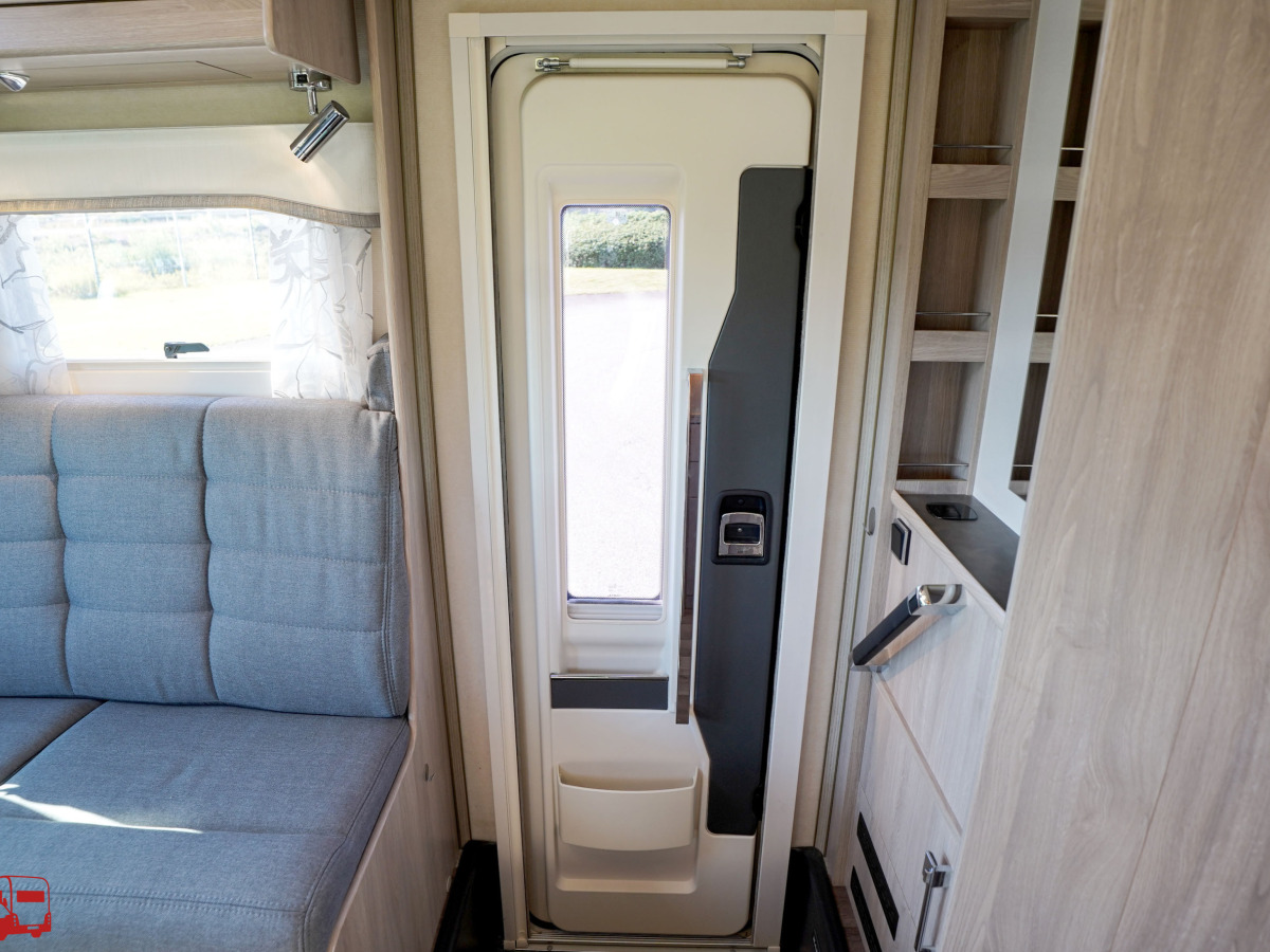KABE Travel Master R X 880 LQB Mercedes, bild 19 av 43