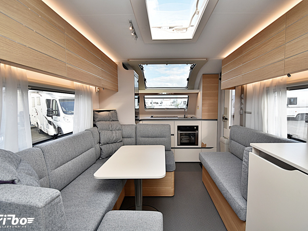 Adria 613 HT Adora, Långbäddar, bild 15 av 28