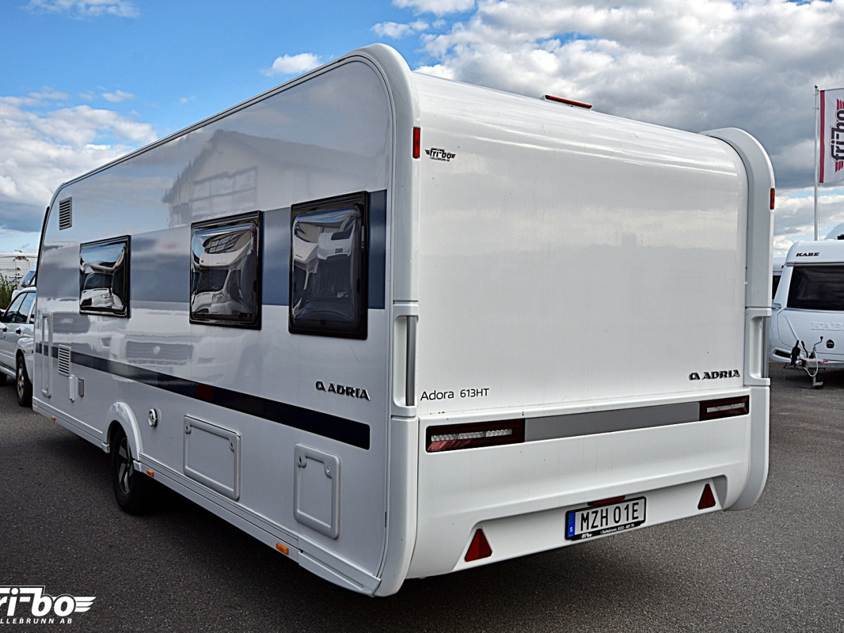Adria 613 HT Adora, Långbäddar, bild 26 av 28