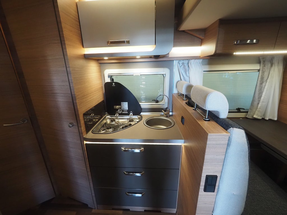 Weinsberg Carasuite 650 MF ALDE Markis Taksäng Cykelställ Kamera Fransk bä, bild 15 av 22