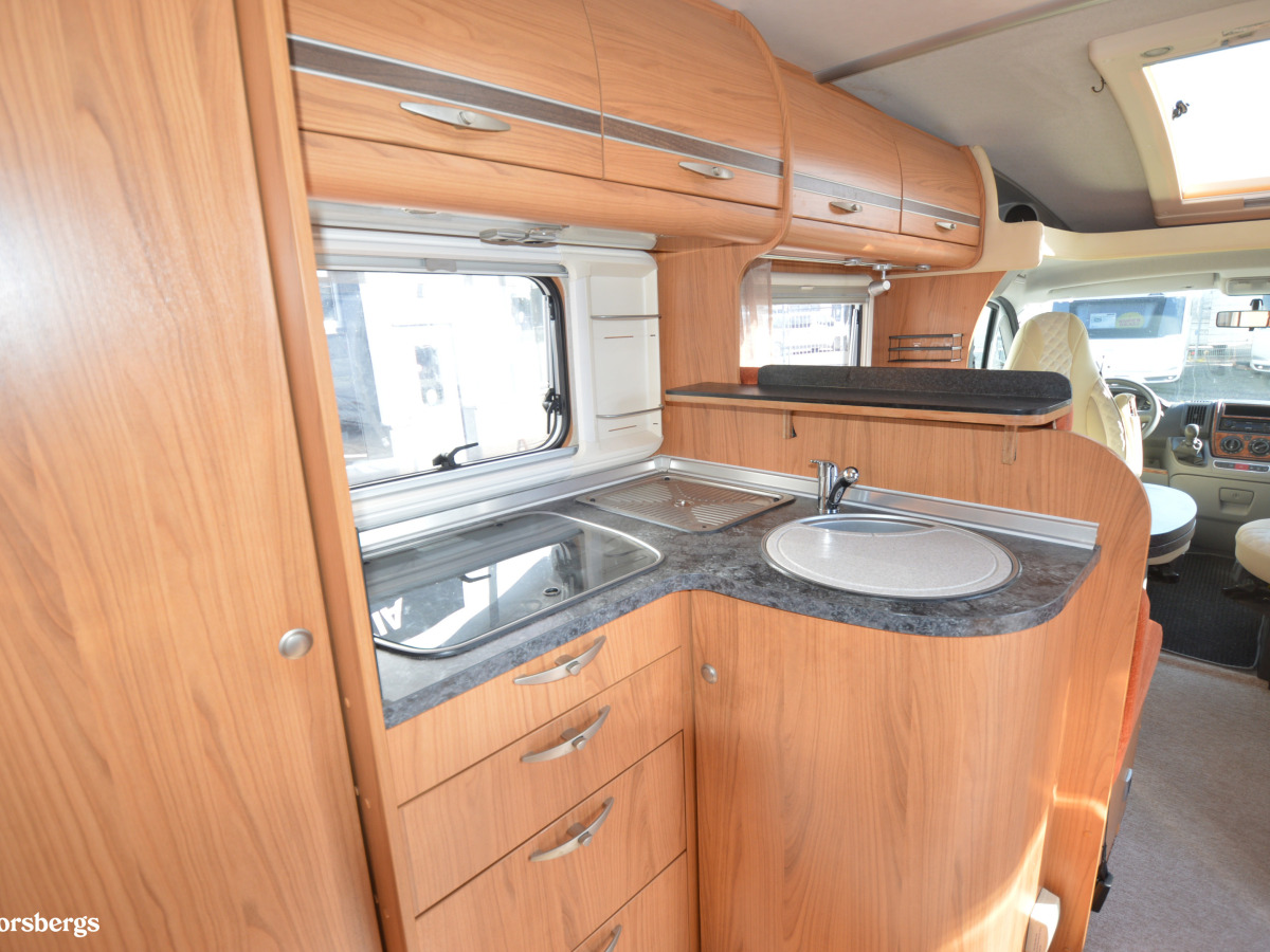Bürstner T615 SOLANO/3,0 160hk/Kamkedja, bild 8 av 24
