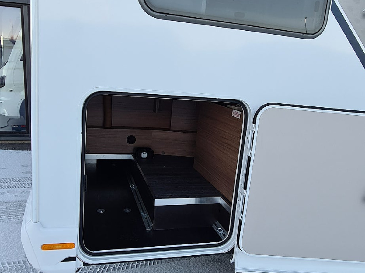 Knaus Van Ti 550 MF Vansation Automatlåda under 6m, bild 4 av 13