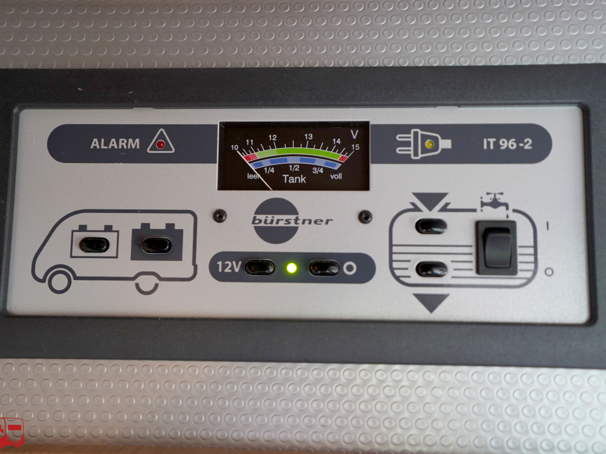 Bürstner Ixeo T 634 Taksäng Fransk säng AC x2, bild 37 av 39
