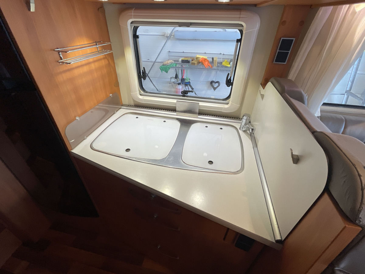 Hymer Exsis 688, bild 15 av 16