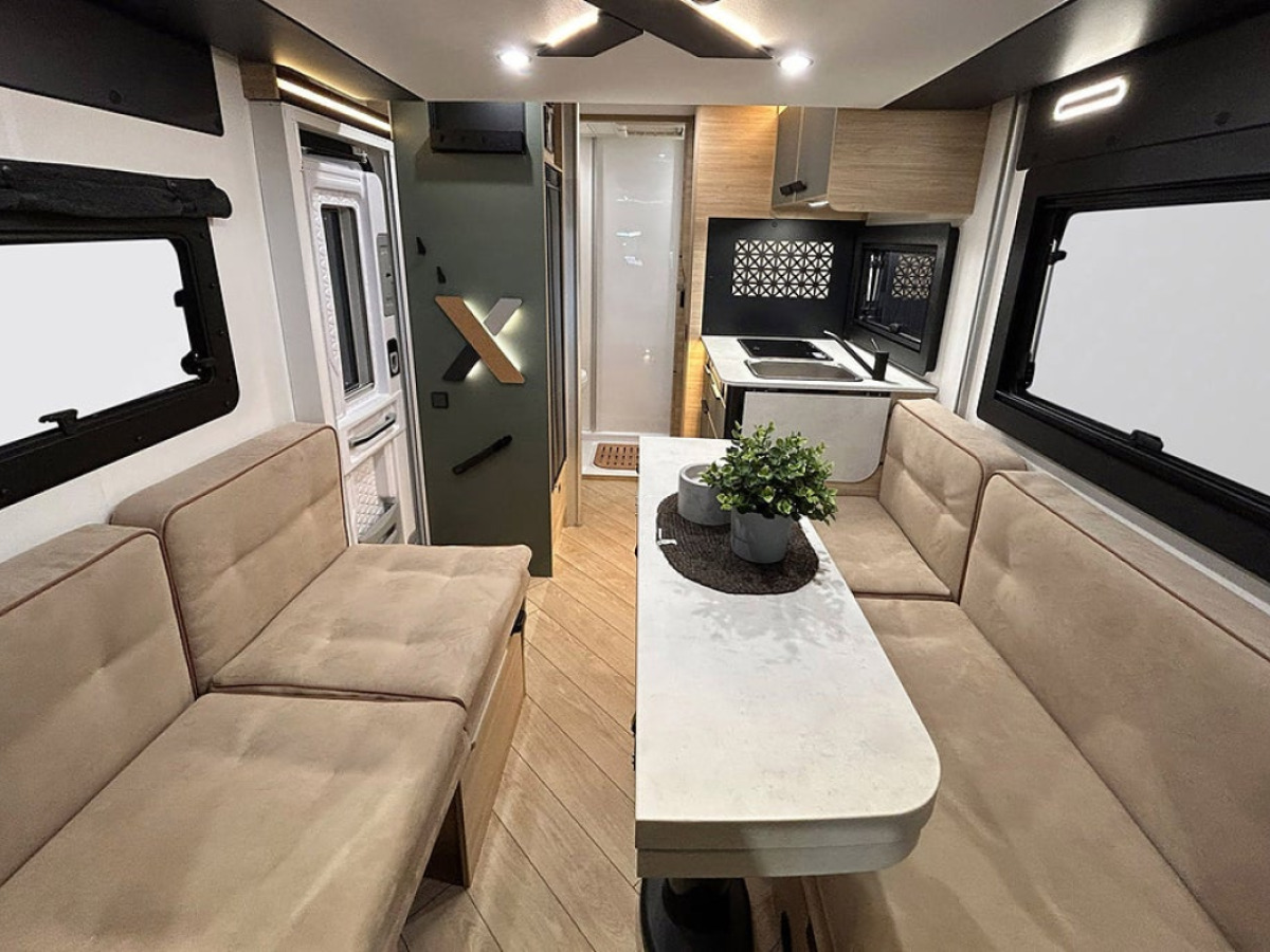 CHALLENGER X150 OPEN EDITION AUTOMAT ADAPTIV FARTHÅLLARE 599cm lång, bild 10 av 39