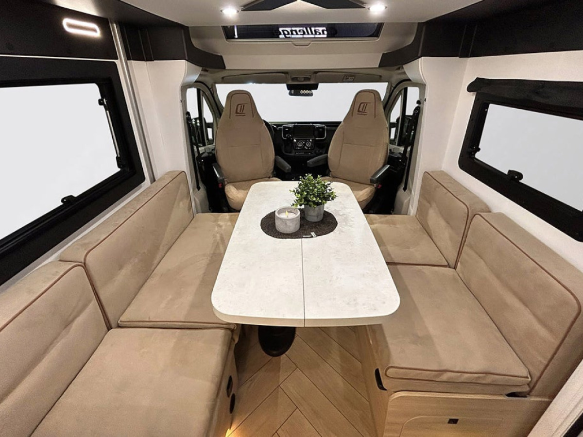 CHALLENGER X150 OPEN EDITION AUTOMAT ADAPTIV FARTHÅLLARE 599cm lång, bild 11 av 39