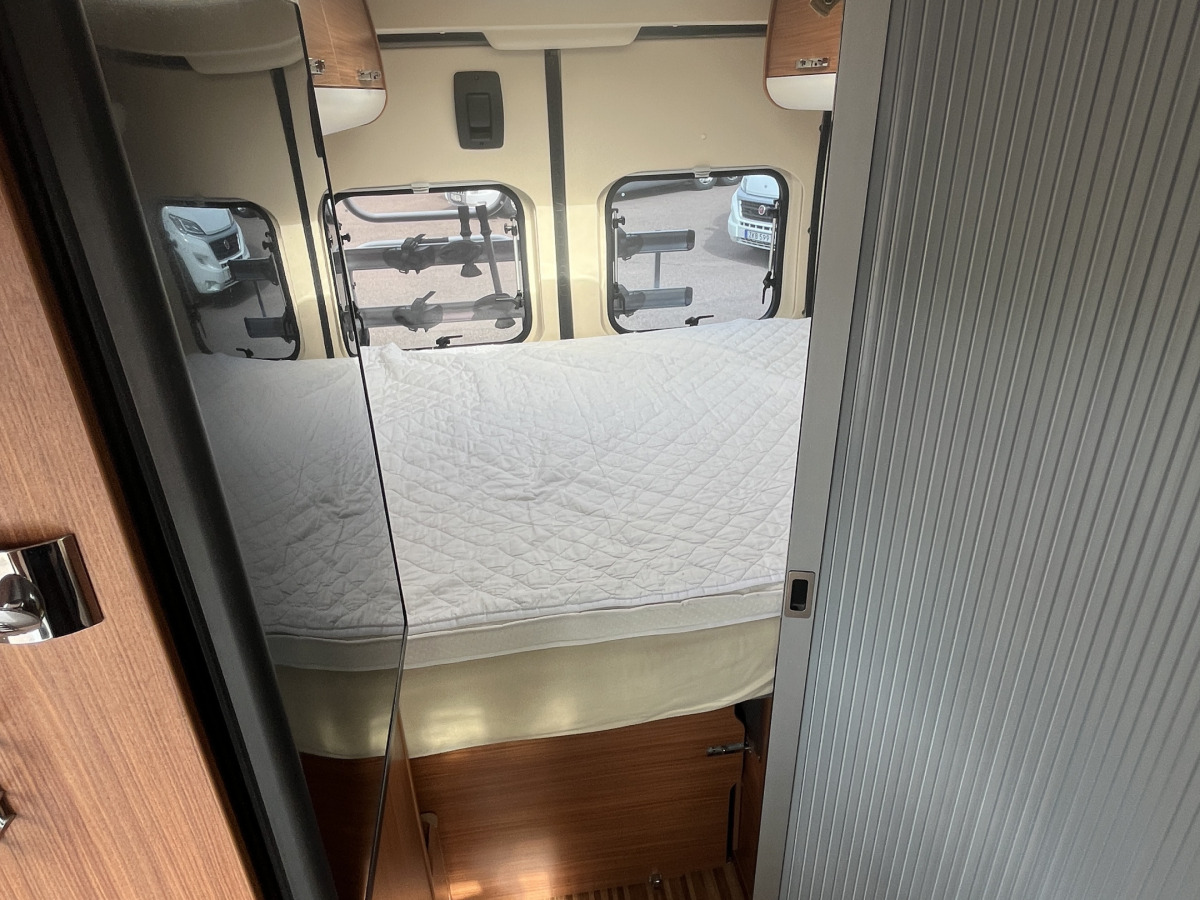 Adria TWIN 600 SPT / Solcell / Takfläkt / 200AH Lithium, bild 6 av 15