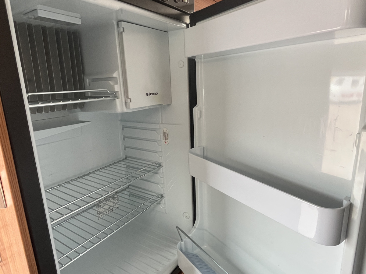 Adria TWIN 600 SPT / Solcell / Takfläkt / 200AH Lithium, bild 7 av 15