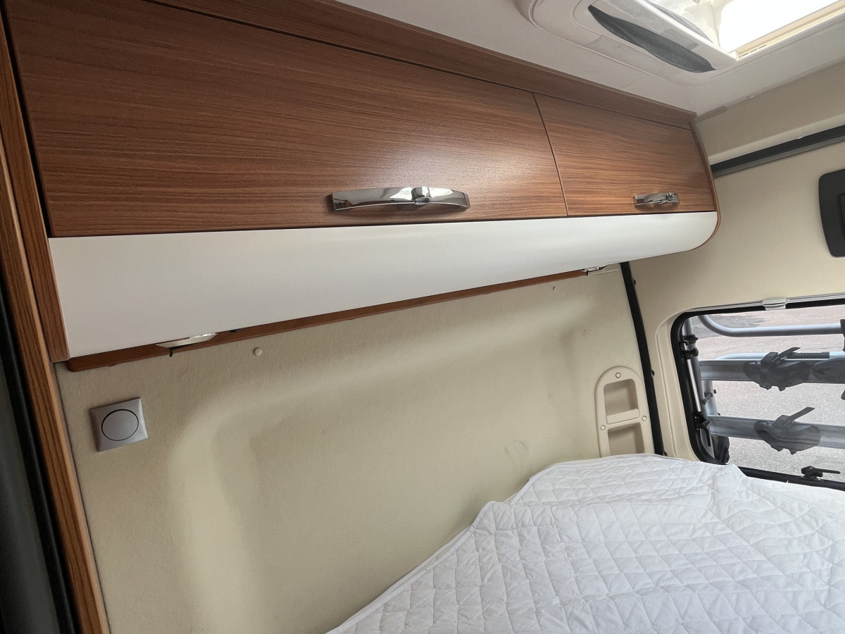 Adria TWIN 600 SPT / Solcell / Takfläkt / 200AH Lithium, bild 10 av 15