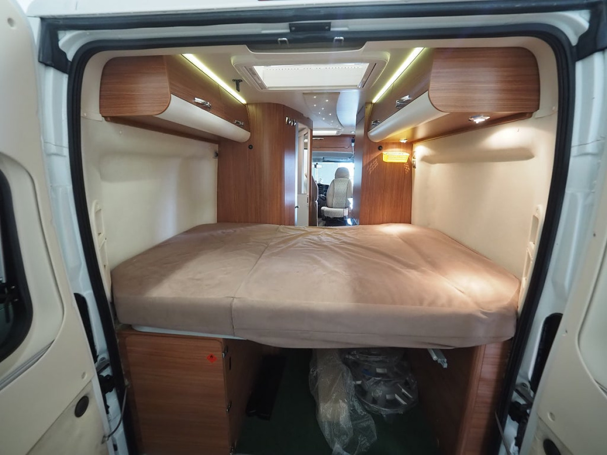 Adria Twin SP 120hk Markis Dragkrok Under 6m Plåtis, bild 15 av 18