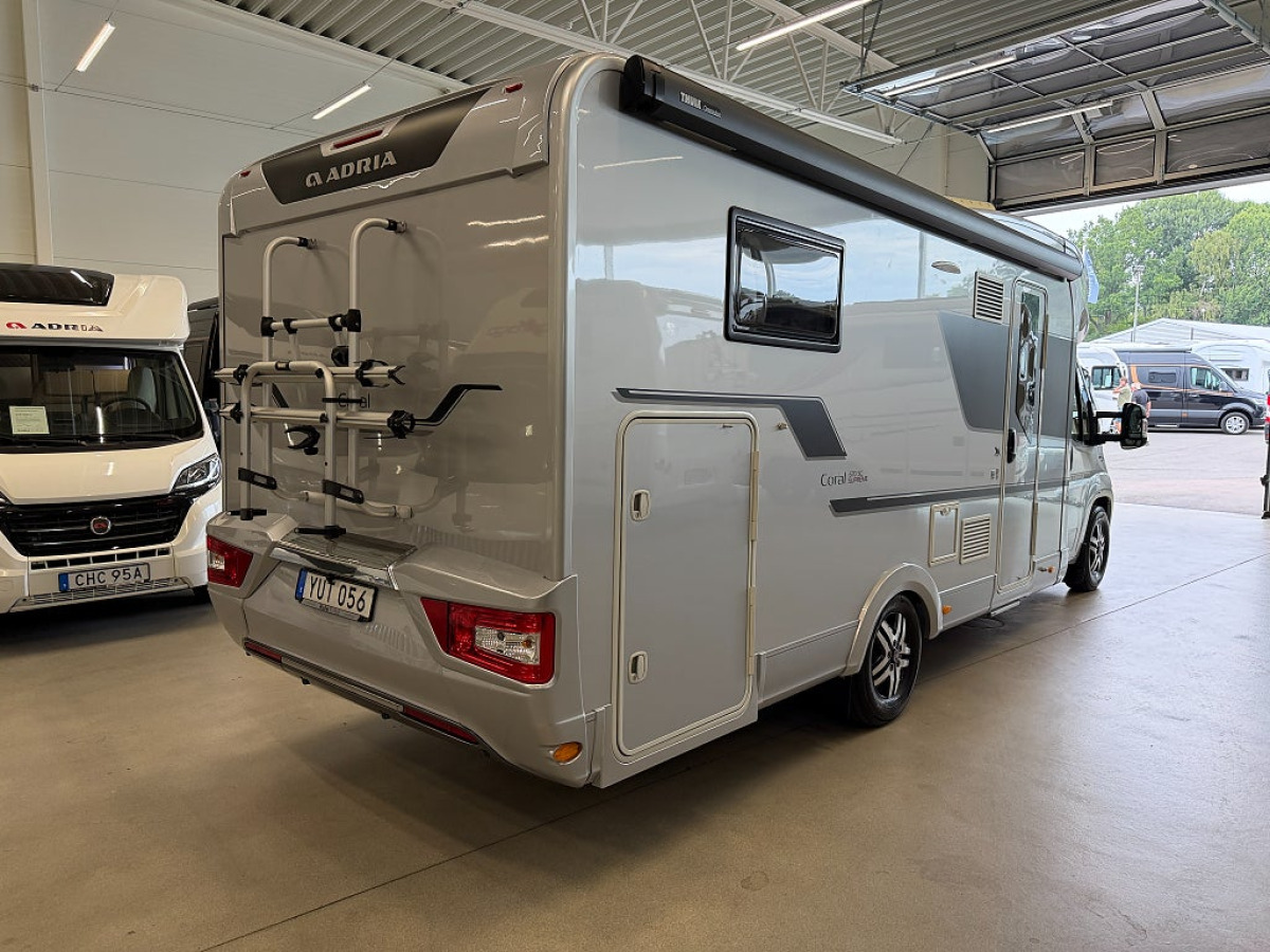 Adria Coral 670 SC Supreme *AC*Solcell*Automat*, bild 3 av 18