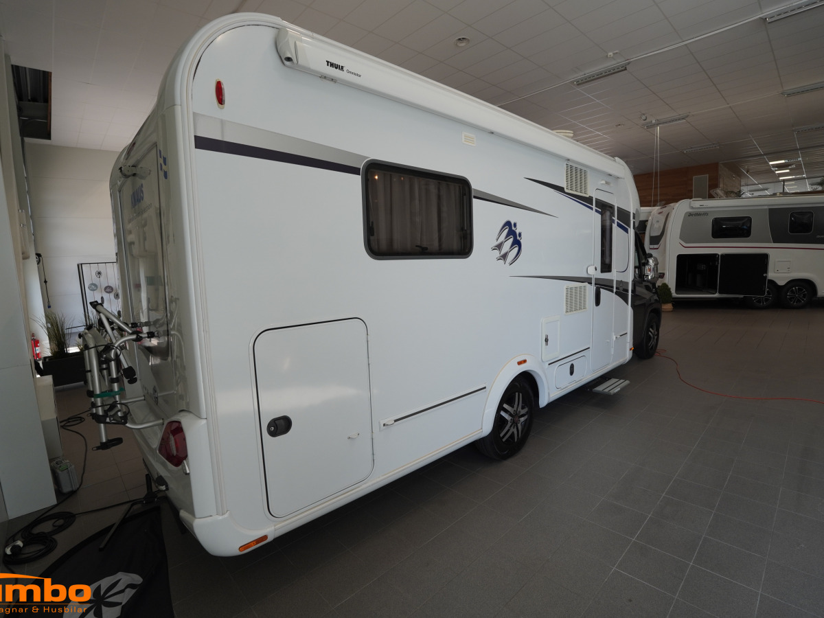 Knaus Sun ti 700 2xAC, Hydrauliska stödben, bild 25 av 26